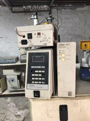 Waters Temperature Control Module with CHM Column Heater and Shimadzu CBM-101 Communication Bus Module Set